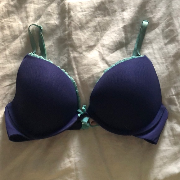 Victoria Secret Bra - Picture 1 of 6